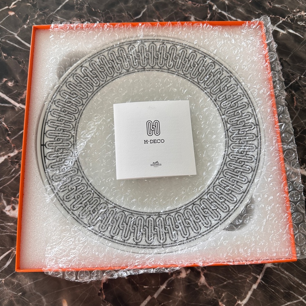 HERMES H DECO PLATES
